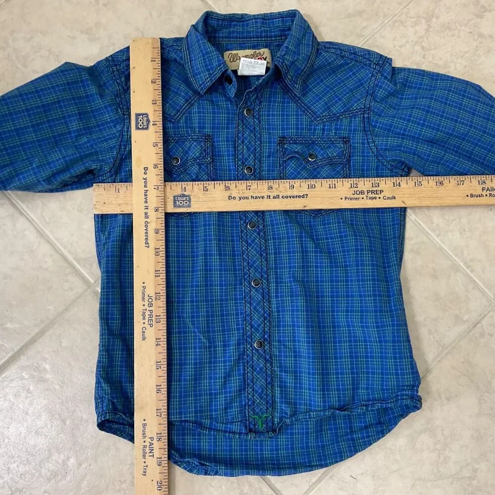 Wrangler Pearl Snap Western Shirt Youth boys size M 29” chest Blue plaid